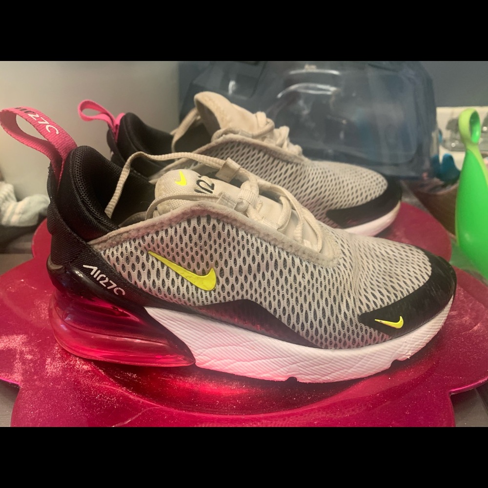 Girls airzoom Nike’s size 1